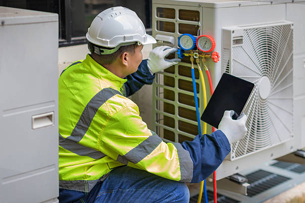 Professional Hvac Maintenance technician working in Quinlan, TX